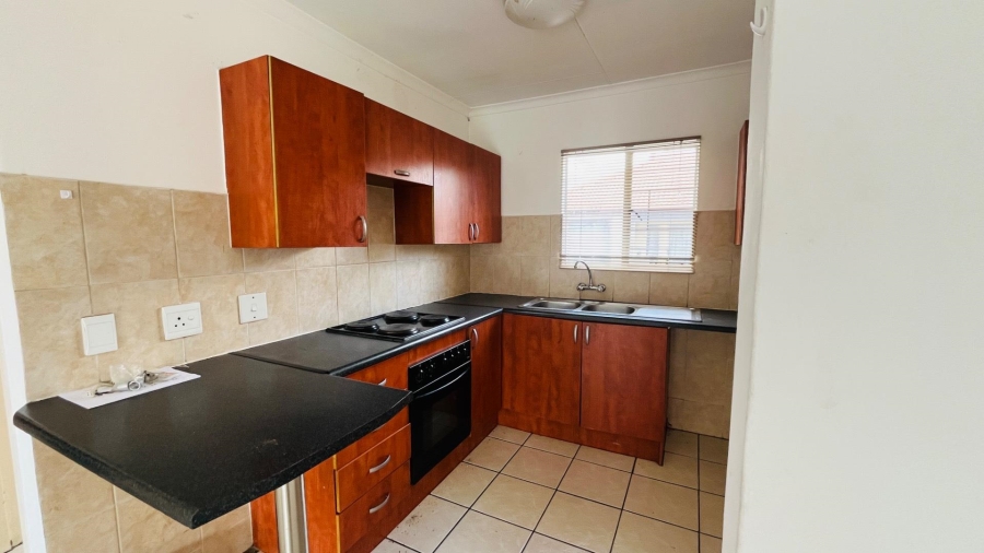 2 Bedroom Property for Sale in Parkrand Gauteng