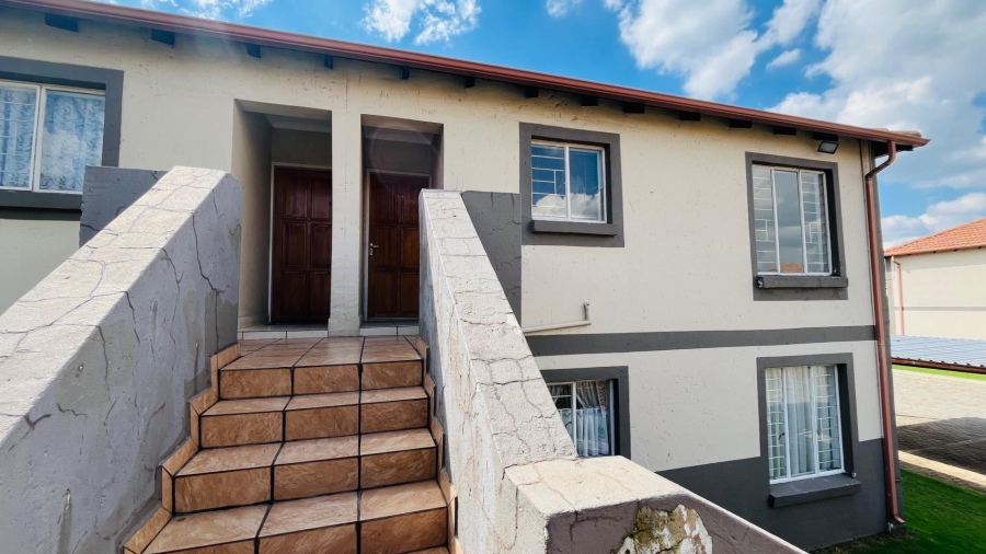 2 Bedroom Property for Sale in Parkrand Gauteng