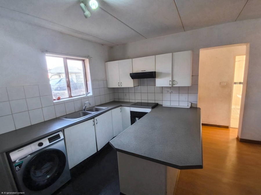 2 Bedroom Property for Sale in Chloorkop Gauteng