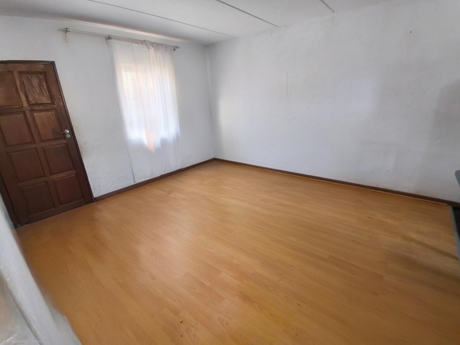 2 Bedroom Property for Sale in Chloorkop Gauteng