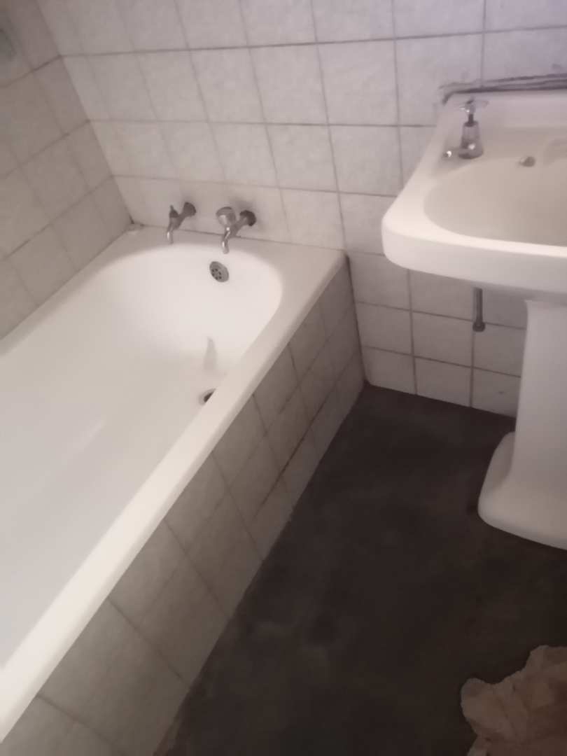 3 Bedroom Property for Sale in Roseacres Gauteng