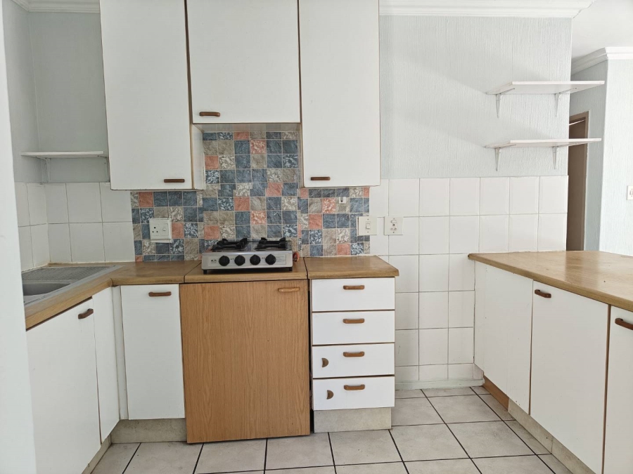 2 Bedroom Property for Sale in Vorna Valley Gauteng