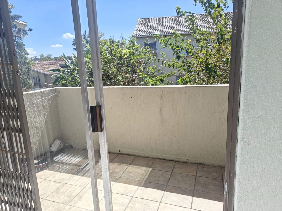 2 Bedroom Property for Sale in Vorna Valley Gauteng