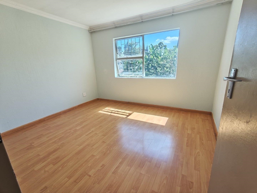 2 Bedroom Property for Sale in Vorna Valley Gauteng