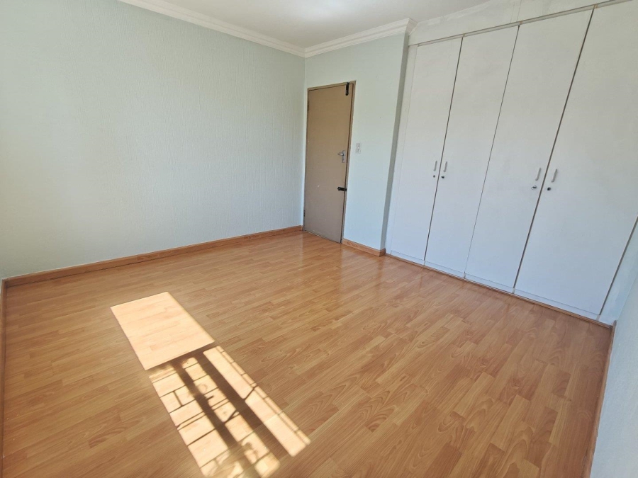 2 Bedroom Property for Sale in Vorna Valley Gauteng