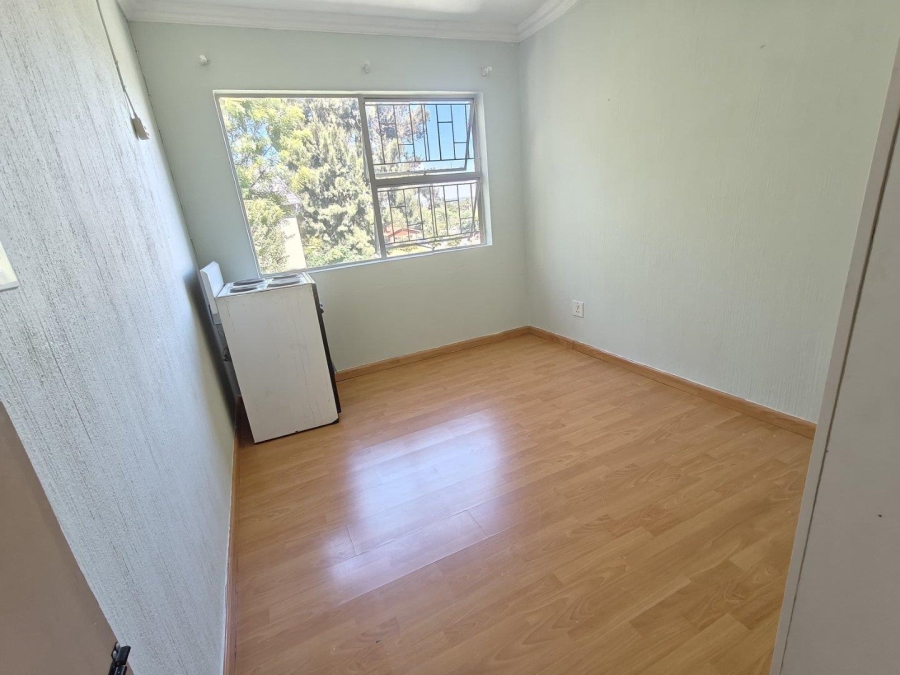2 Bedroom Property for Sale in Vorna Valley Gauteng