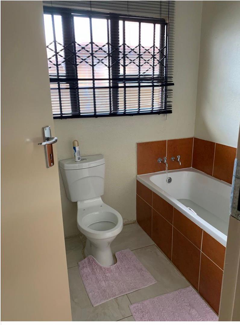 2 Bedroom Property for Sale in Soshanguve VV Gauteng