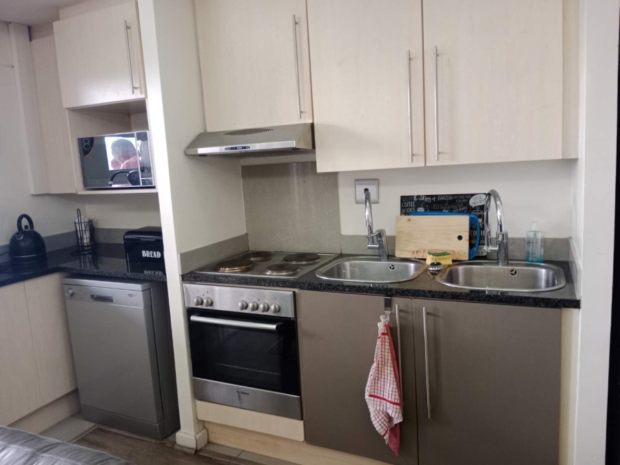 To Let 1 Bedroom Property for Rent in Glenhazel Gauteng