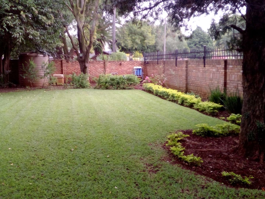 4 Bedroom Property for Sale in Wierdapark Gauteng