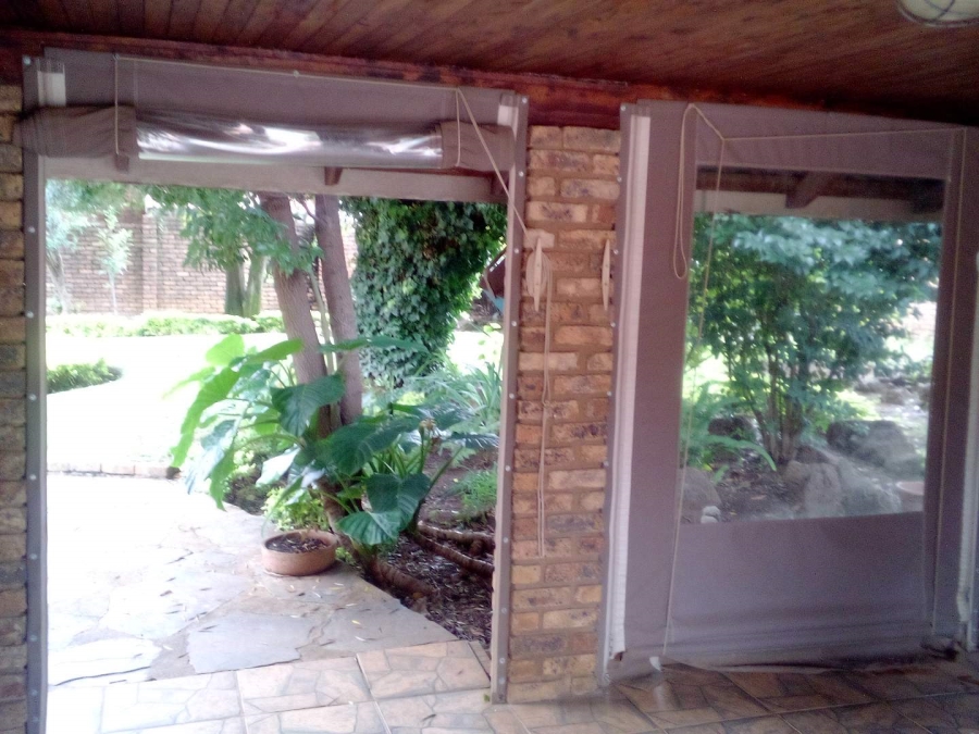 4 Bedroom Property for Sale in Wierdapark Gauteng