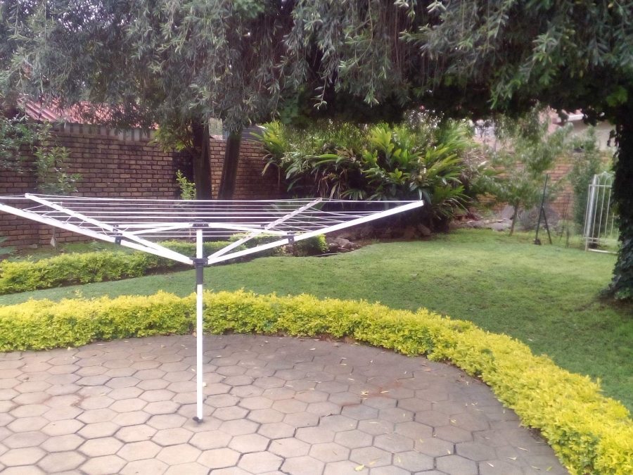 4 Bedroom Property for Sale in Wierdapark Gauteng