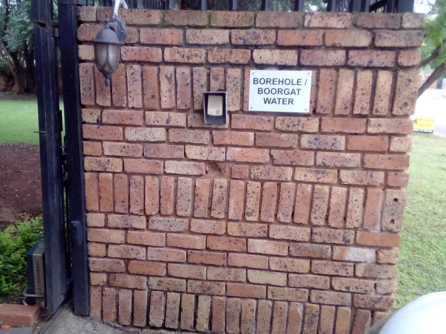 4 Bedroom Property for Sale in Wierdapark Gauteng