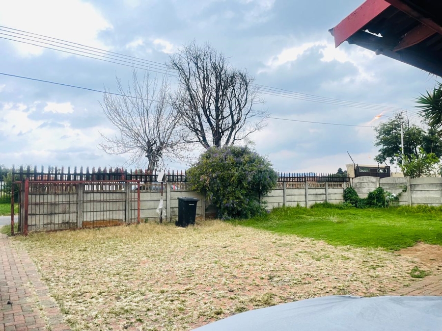 3 Bedroom Property for Sale in Klopperpark Gauteng