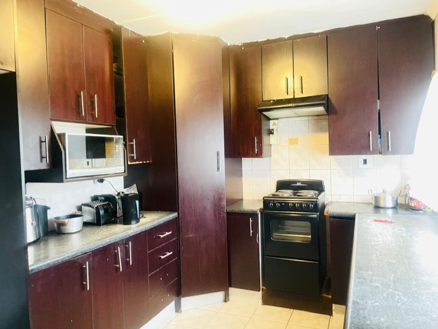 3 Bedroom Property for Sale in Klopperpark Gauteng