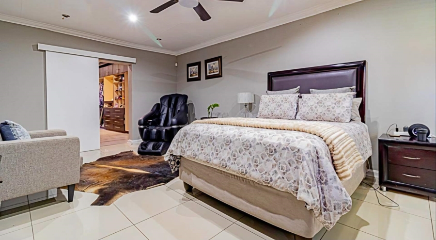 5 Bedroom Property for Sale in Verwoerdpark Gauteng