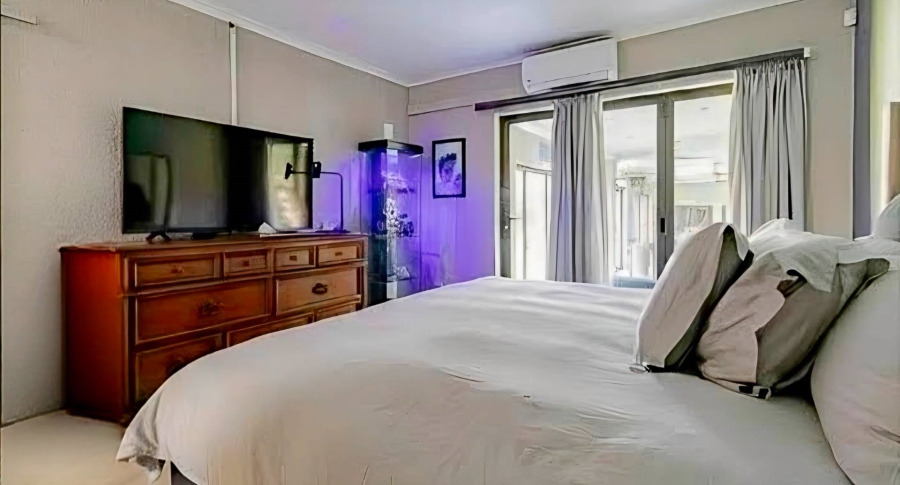 5 Bedroom Property for Sale in Verwoerdpark Gauteng