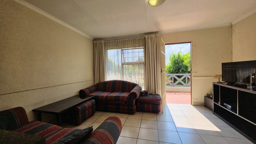 2 Bedroom Property for Sale in Verwoerdpark Gauteng