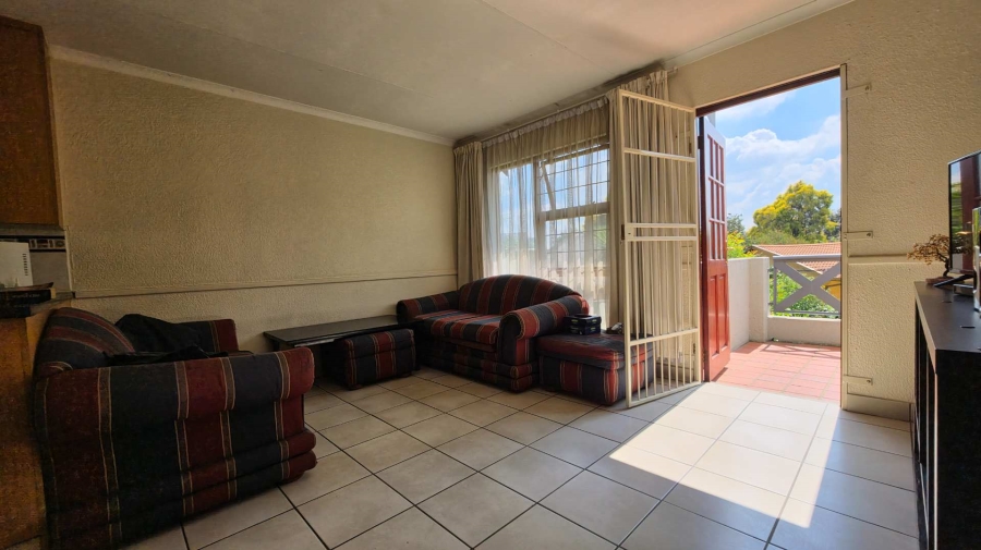 2 Bedroom Property for Sale in Verwoerdpark Gauteng