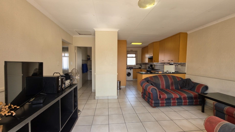 2 Bedroom Property for Sale in Verwoerdpark Gauteng