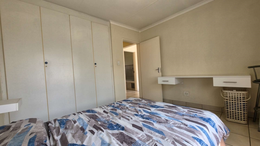 2 Bedroom Property for Sale in Verwoerdpark Gauteng