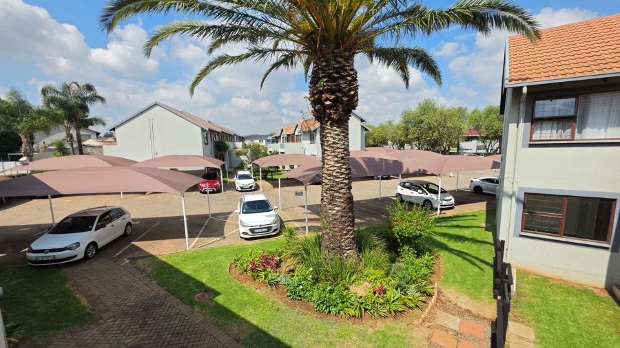 2 Bedroom Property for Sale in Verwoerdpark Gauteng