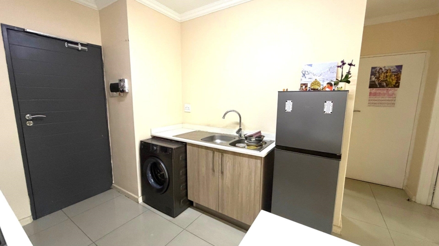 1 Bedroom Property for Sale in Halfway Gardens Gauteng