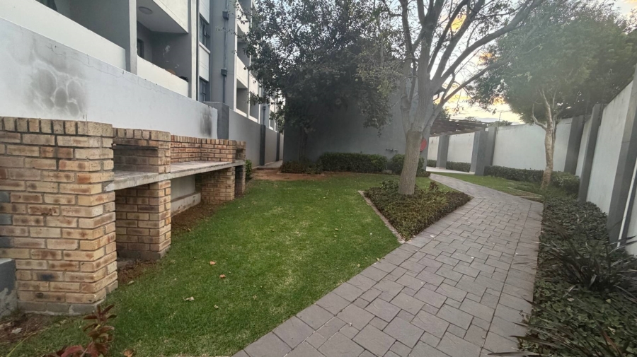1 Bedroom Property for Sale in Halfway Gardens Gauteng