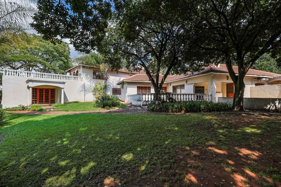 7 Bedroom Property for Sale in Zwavelpoort Gauteng