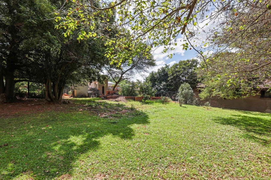 7 Bedroom Property for Sale in Zwavelpoort Gauteng