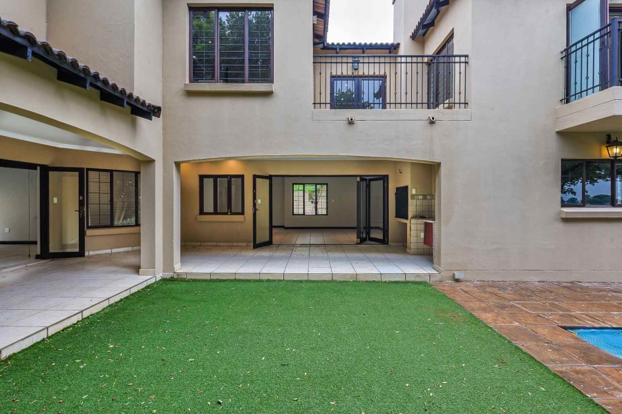 4 Bedroom Property for Sale in Sterrewag Gauteng