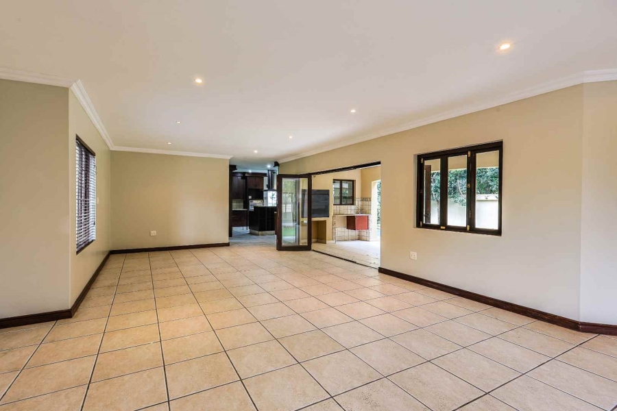 4 Bedroom Property for Sale in Sterrewag Gauteng