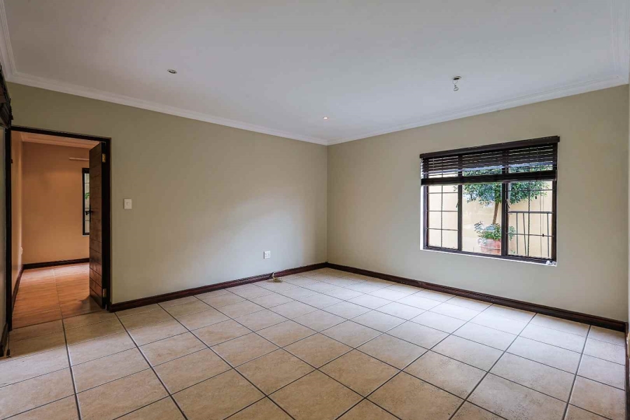 4 Bedroom Property for Sale in Sterrewag Gauteng