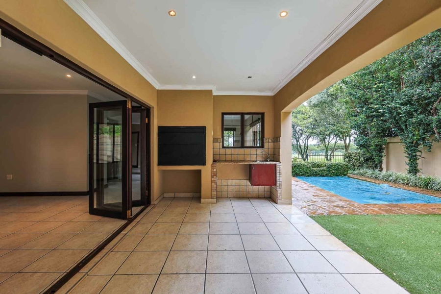 4 Bedroom Property for Sale in Sterrewag Gauteng