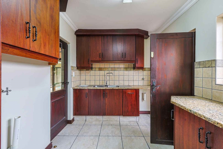 4 Bedroom Property for Sale in Sterrewag Gauteng