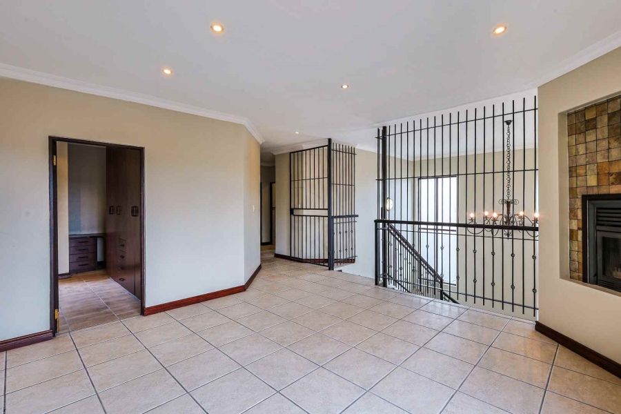 4 Bedroom Property for Sale in Sterrewag Gauteng