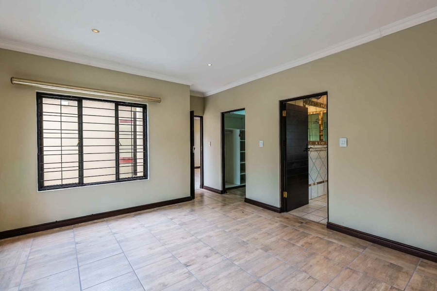 4 Bedroom Property for Sale in Sterrewag Gauteng