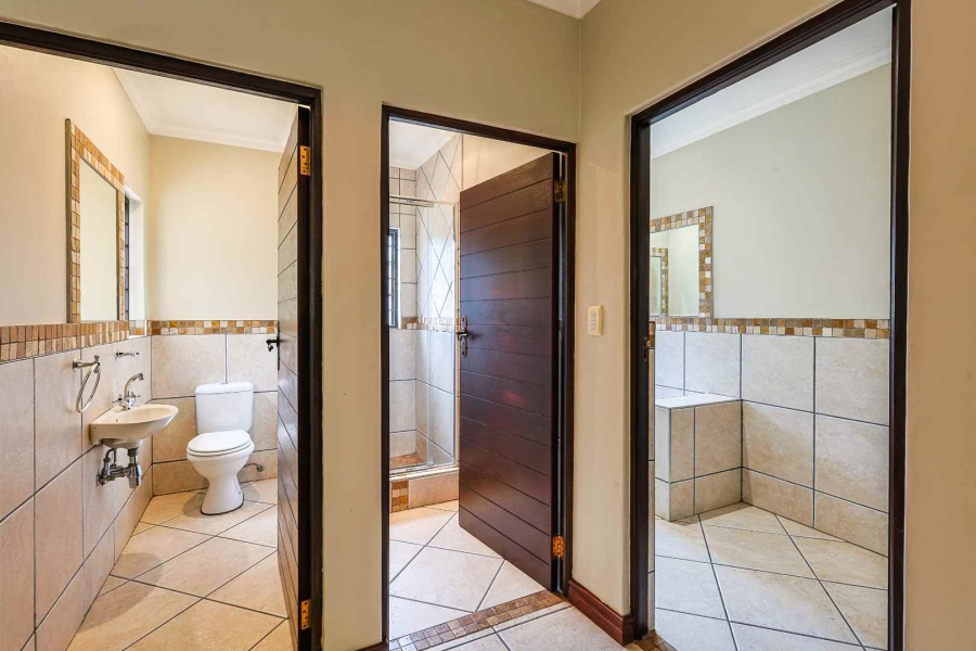 4 Bedroom Property for Sale in Sterrewag Gauteng