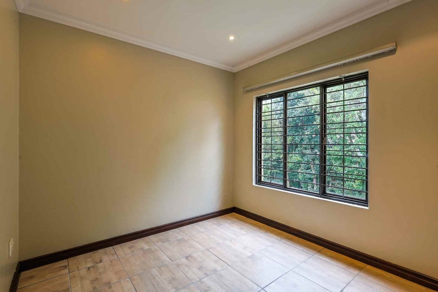 4 Bedroom Property for Sale in Sterrewag Gauteng