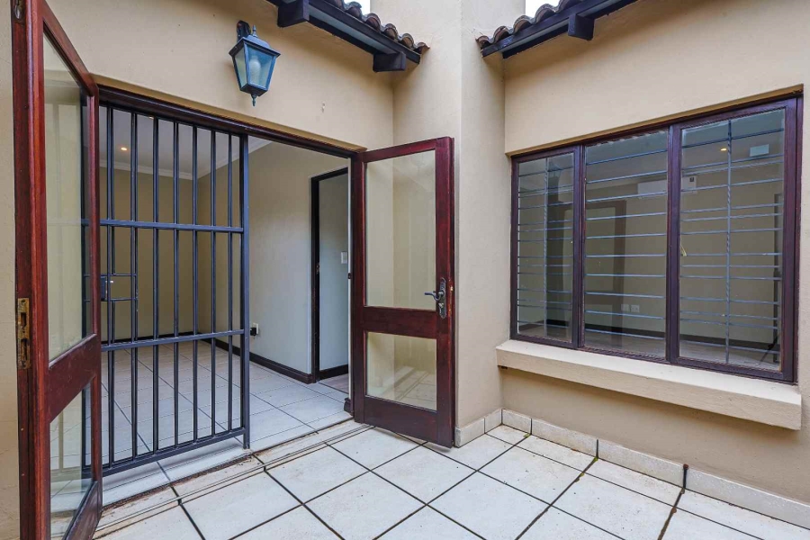 4 Bedroom Property for Sale in Sterrewag Gauteng