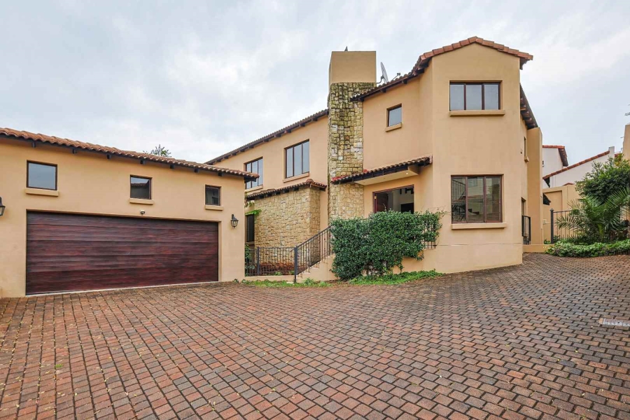 4 Bedroom Property for Sale in Sterrewag Gauteng