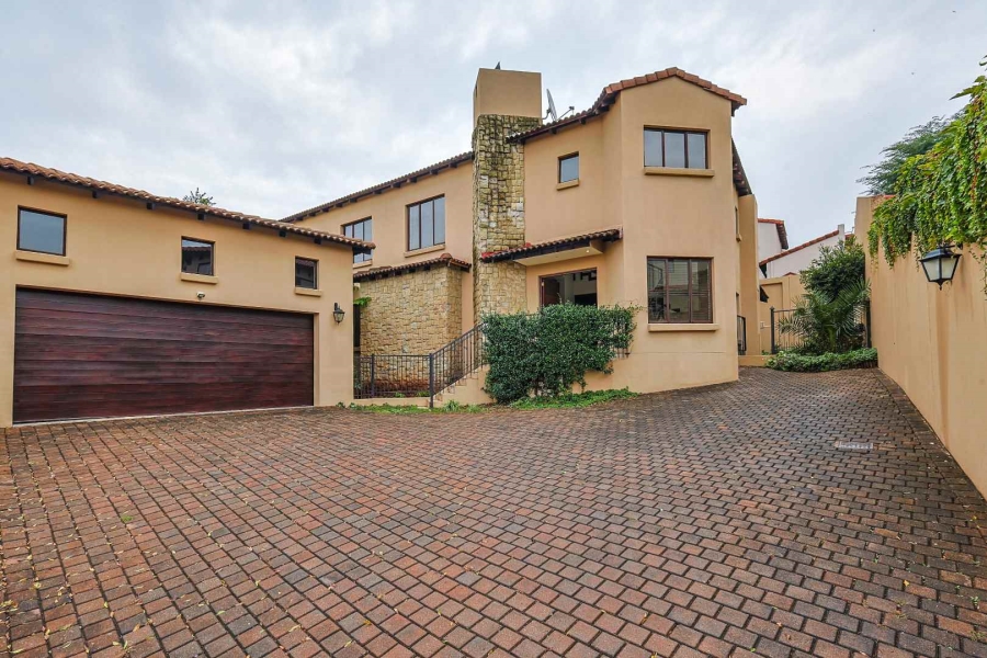 4 Bedroom Property for Sale in Sterrewag Gauteng