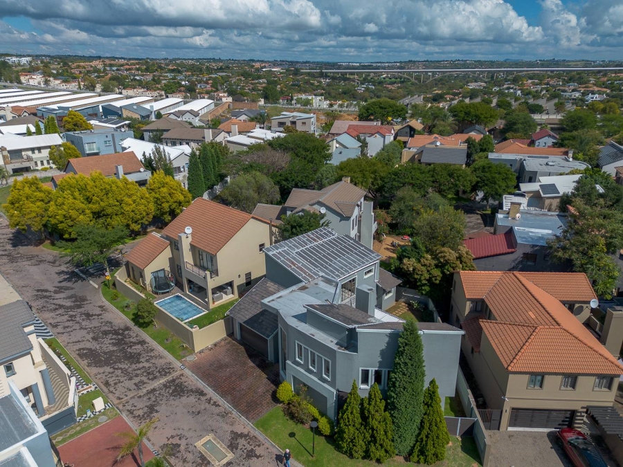 4 Bedroom Property for Sale in Stone River Estate Gauteng