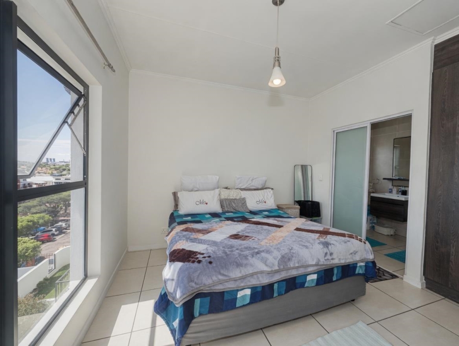 1 Bedroom Property for Sale in Greenstone Hill Gauteng