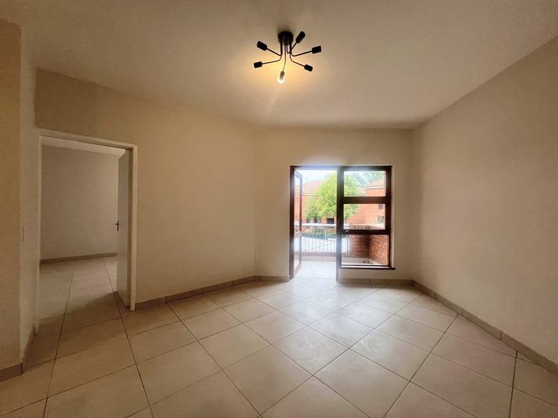 2 Bedroom Property for Sale in Wilgeheuwel Gauteng