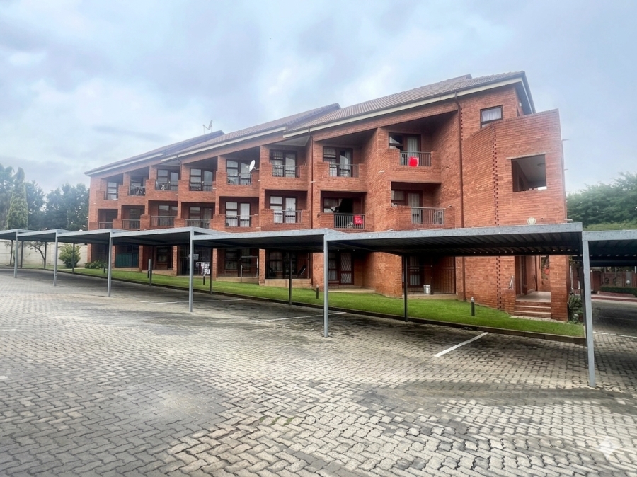 2 Bedroom Property for Sale in Wilgeheuwel Gauteng