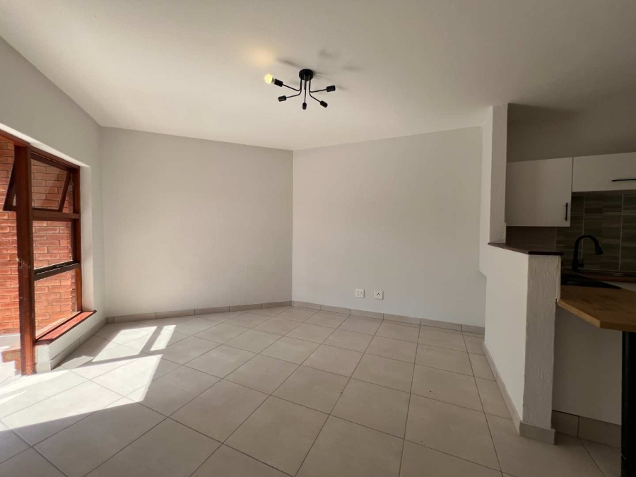2 Bedroom Property for Sale in Wilgeheuwel Gauteng