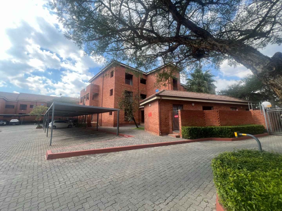 2 Bedroom Property for Sale in Wilgeheuwel Gauteng