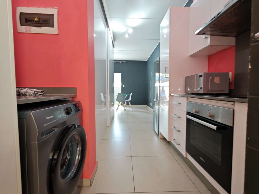 1 Bedroom Property for Sale in North Riding Gauteng