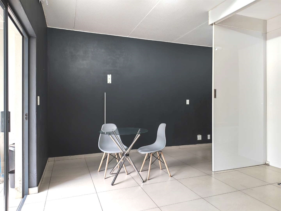1 Bedroom Property for Sale in North Riding Gauteng