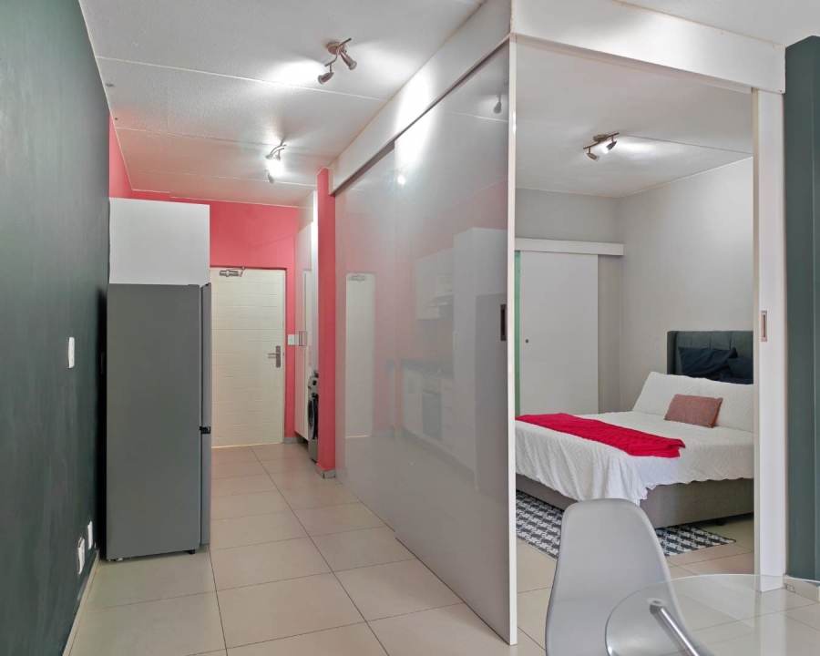 1 Bedroom Property for Sale in North Riding Gauteng